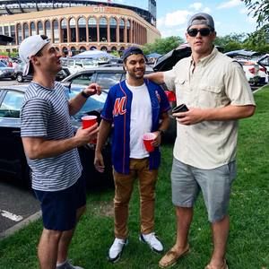 Meet your Posher, Mitchell